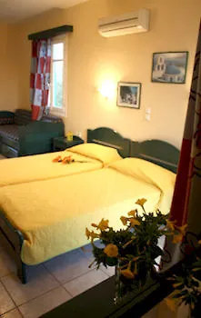 Hotel Apollonia Naxos City